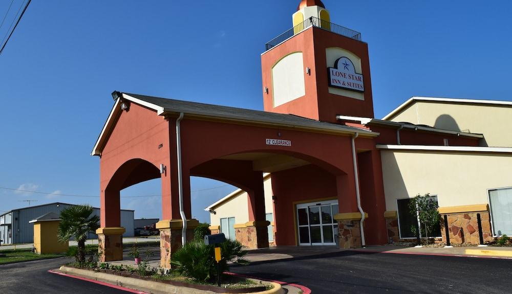 Lone Star Inn & Suites Groesbeck Exterior photo